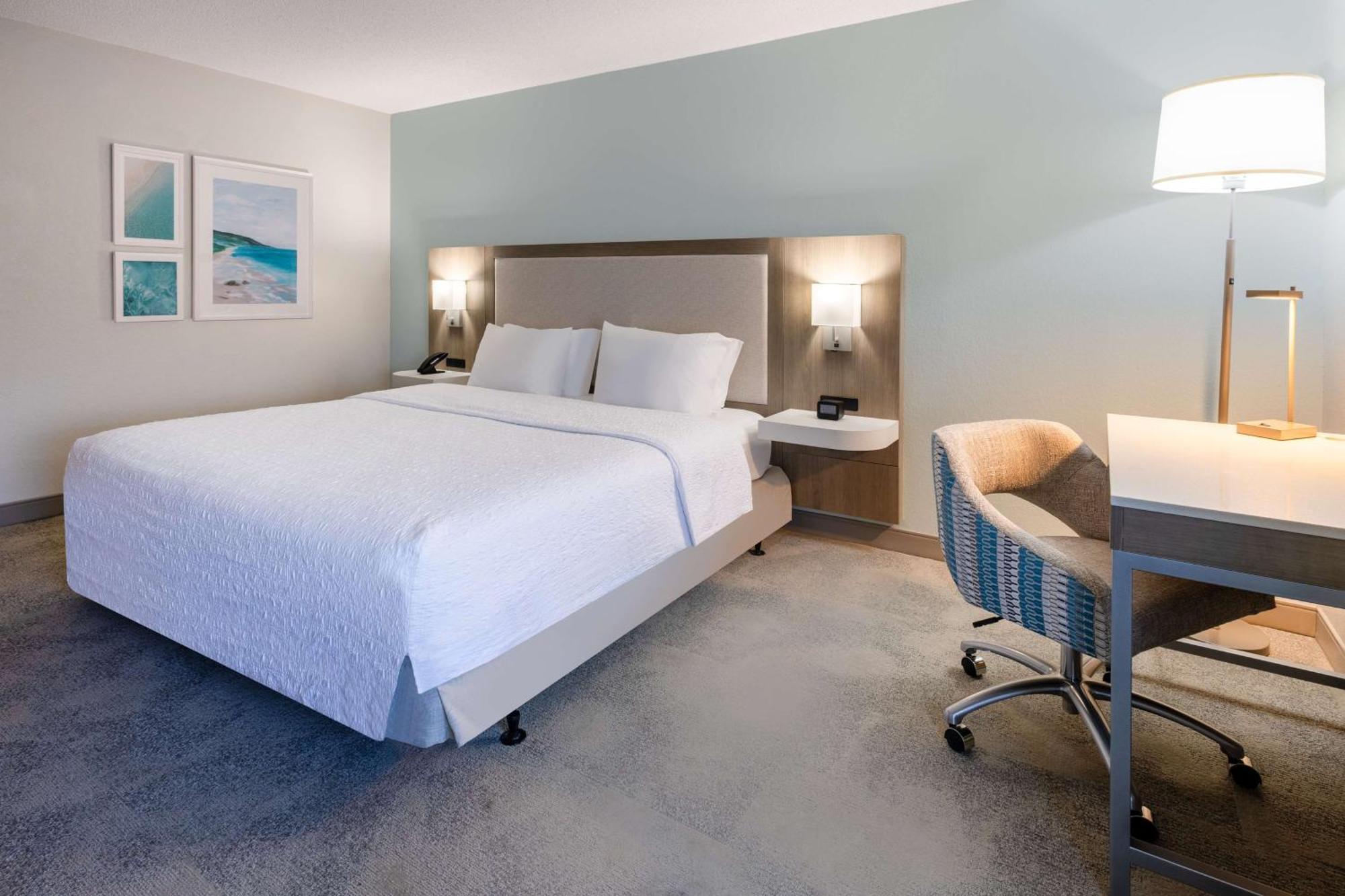 Hampton & Bayside South Sarasota Hotel